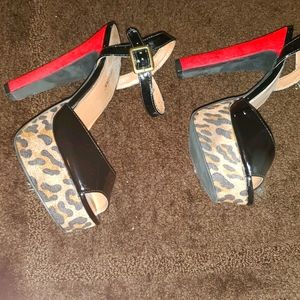 Black-Leopard Platform Peek Heel